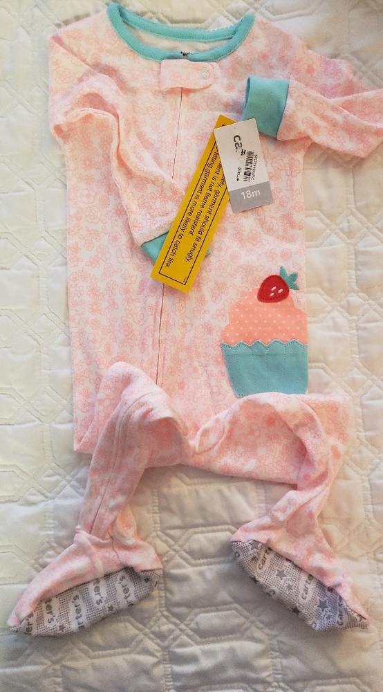 Carters, cotton footed pajamas, 18 mo, NWT
